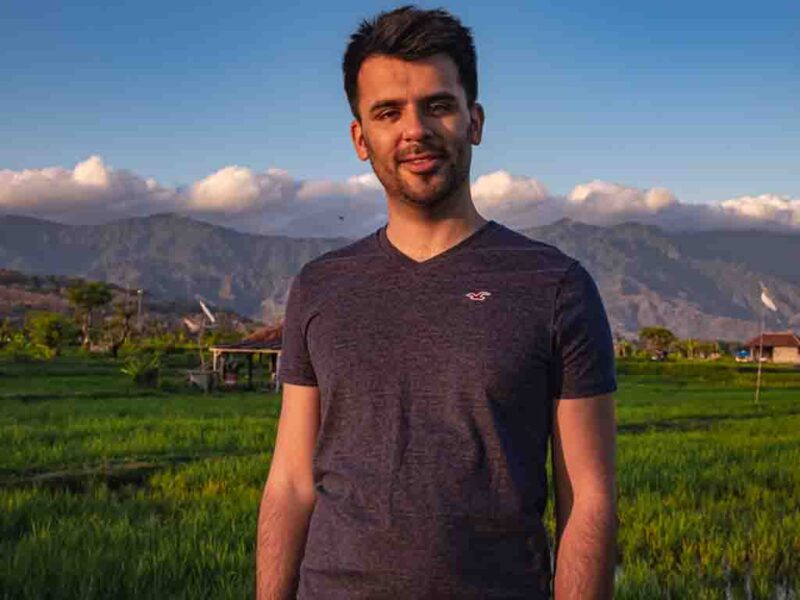 Penyanyi solo asal Inggris, Josh Holmes. (Foto: Istimewa)