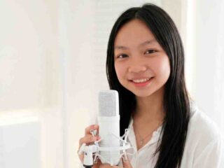 Penyanyi solo, Lindee Cremona. (Foto: Istimewa)