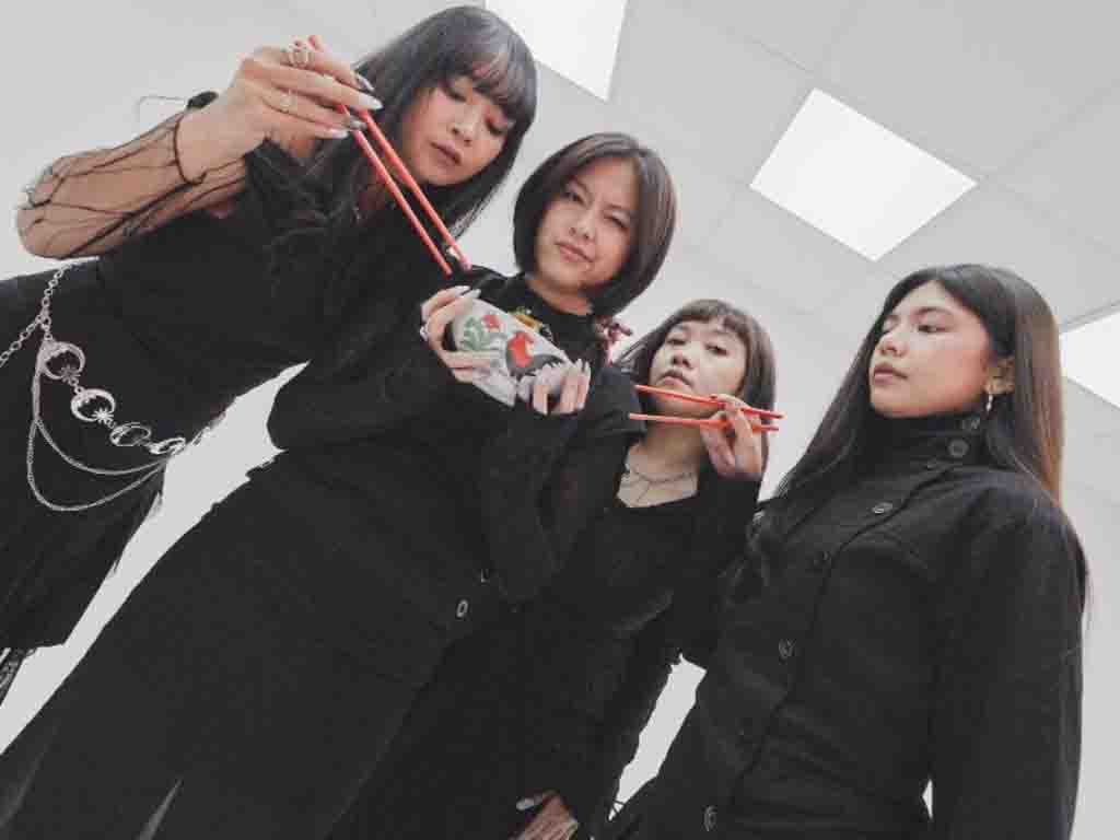 Grup band perempuan, Mantradhara. (Foto: Istimewa)