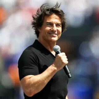 Momen aktor laga Tom Cruise berpidato di Seremonial Penutupan Piala Dunia 2026. (Foto: Istimewa)