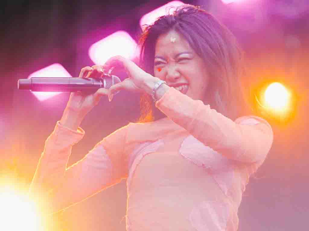 Dokumentasi aksi panggung Vierratale di Synchronize Fest 2026. (Foto: Istimewa)